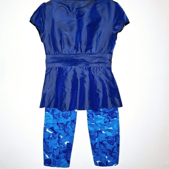 NWOT Ann Taylor " The Carnegie Crop" two-piece shirt and pants set size 4. - Picture 2 of 15